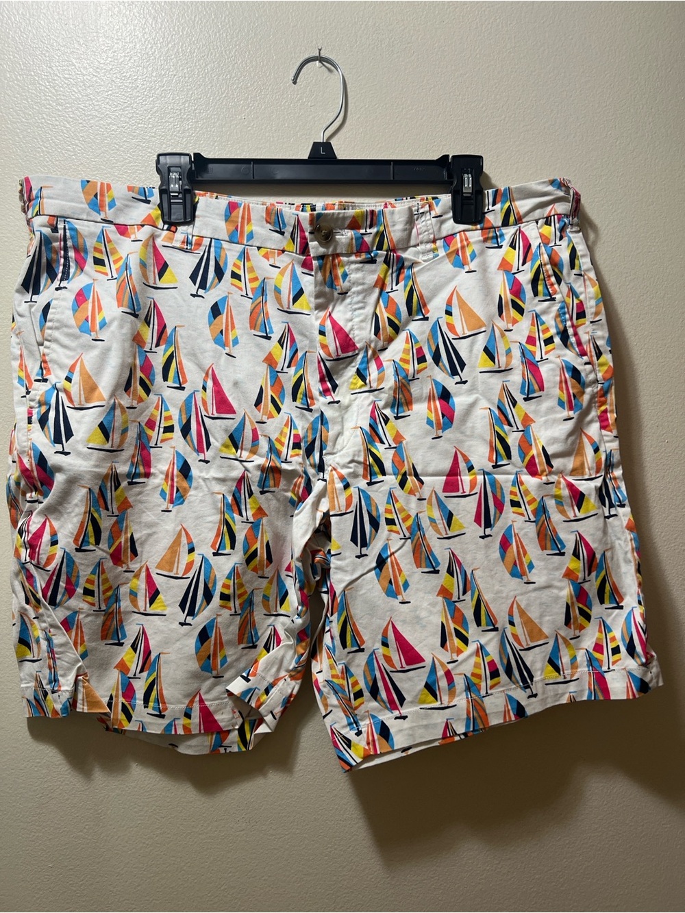 Club Room Sailboat Print Shorts
